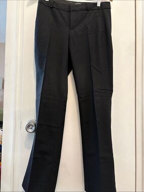4 straight leg pants office wear in excellent condition 
Size small petite 2p
